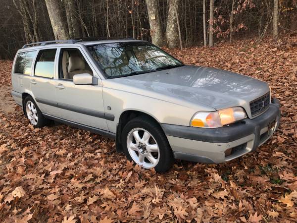 2000 Volvo V70 XC Wagon Third Row Only 136k - cars & trucks - by... for sale in please see ad, CT – photo 15