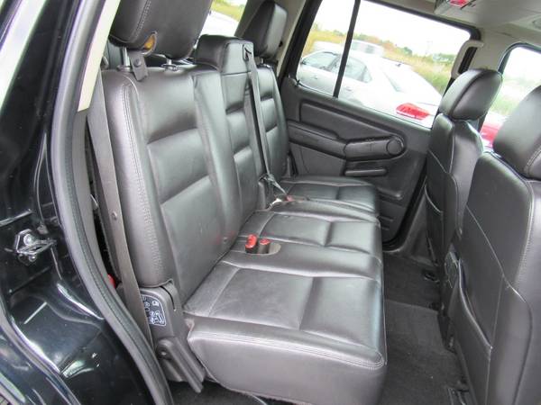 2006 Ford Explorer 4.0L Limited 4WD with Adaptive energy-absorbing... for sale in Grayslake, IL – photo 15