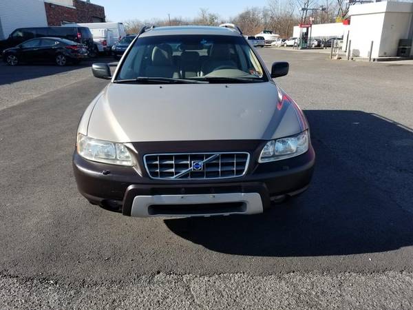2006 Volvo XC 70 - AWD- Asking $2850 - cars & trucks - by owner -... for sale in PALMYRA, NJ – photo 2