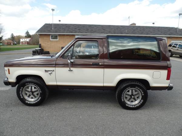 1986 Ford Bronco II XLT 4x4 Brown - - by dealer for sale in Johnstown , PA – photo 6