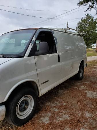 2001 Cheverolet 3500 Van for sale in Elm City, NC 27822, NC – photo 7