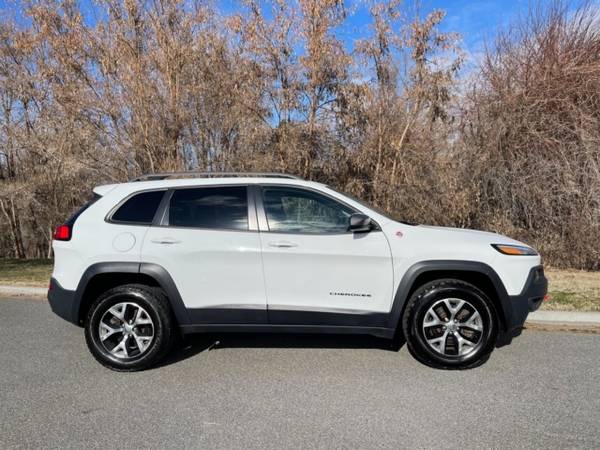 2016 Jeep Cherokee Trailhawk - - by dealer for sale in Pasco, OR – photo 2