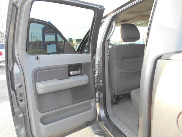 2005 Ford F-150 FX4 SuperCrew 4WD - cars & trucks - by dealer -... for sale in Newaygo, MI – photo 12