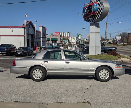2005 Mercury Grand Marquis/Good /Budget Friendly/ dependable!! -... for sale in Springfield, MO – photo 7
