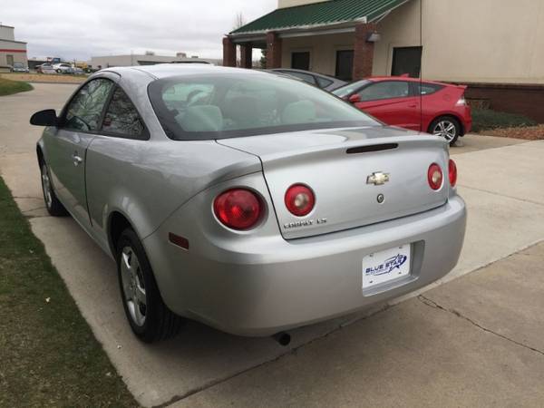 2007 CHEVROLET COBALT LS - 5-Speed Manual 4-CYLINDER Chevy RUNS GREAT for sale in Frederick, WY – photo 5