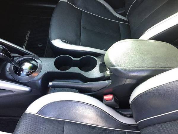 2013 Hyundai Veloster 3dr Cpe Man Turbo W/Black Int for sale in Farmington, NM – photo 13