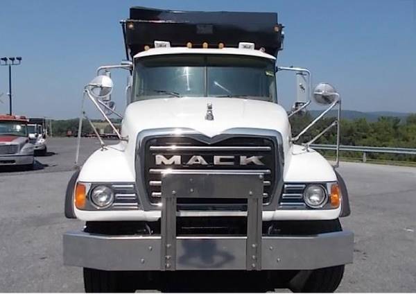 Tri Axle Mack Granite Dump truck for sale in Albany, NY – photo 3