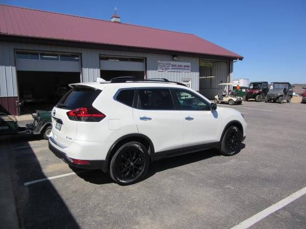 2017 Nissan Rogue SV Midnight Edition Edition - - by for sale in Other, IA – photo 3