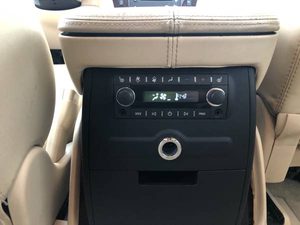 2007 Cadillac Escalade ESV - - by dealer - vehicle for sale in URBANDALE, IA – photo 18