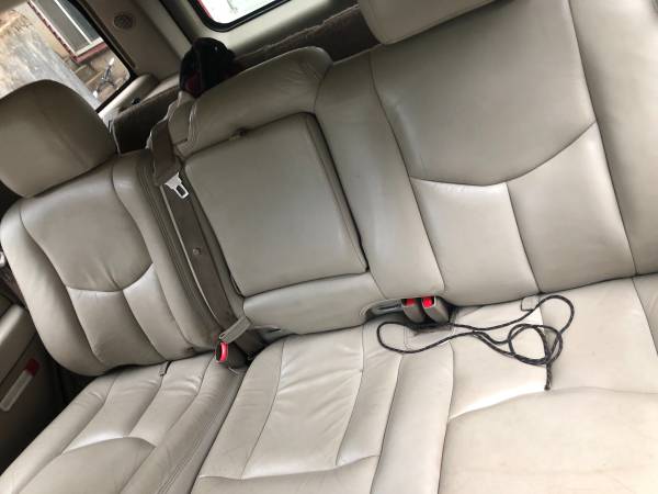 GMC Yukon, 3rd row seating, leather for sale in Camas, OR – photo 7