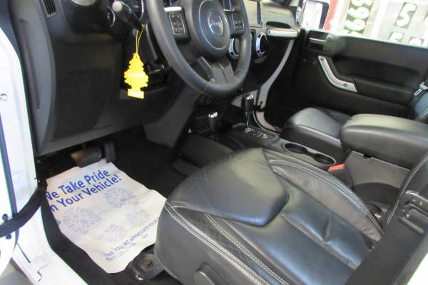 2013 JEEP WRANGLER SAHARA LIFTED LEATHER EXCL COND SHARP (ALL... for sale in Linden, PA – photo 8