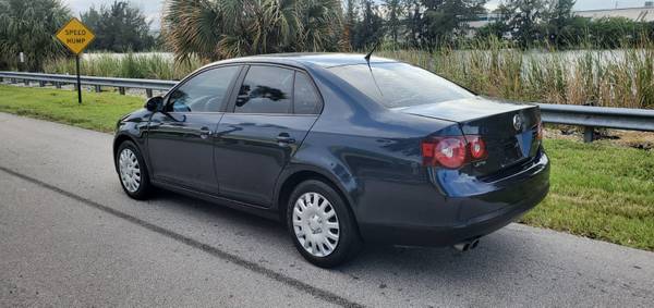 2012 VOLKSWAGEN JETTA ! CLEAN TITLE! ONLY 91 000 MILES - cars & for sale in Fort Lauderdale, FL – photo 7