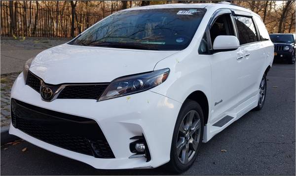 2018 Toyota Sienna XLE Braun Mobility Wheelchair Accessible 14k for sale in Other, DE – photo 5