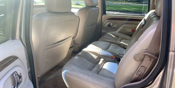 2000 Cadillac Escalade for sale in Middlebury, CT – photo 8