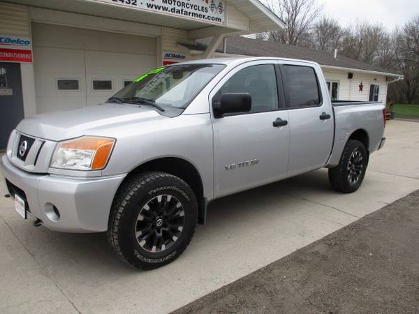 2008 Nissan Titan LE Crew Cab 4X4 1 Owner/Rust Free Southern Truck for sale in CENTER POINT, IA – photo 11