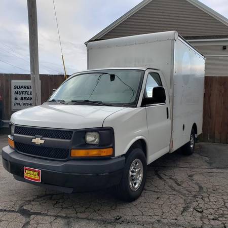 2011 CHEVROLET EXPRESS 3500 10FT. BOX COMMERCIAL CUTAWAY RWD 3500... for sale in Abington, NH – photo 2