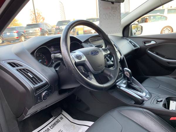 2013 Ford Focus Titanium - Leather, Sunroof, Navigation! Low miles!... for sale in Oak Forest, IL – photo 11