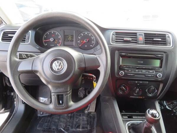 2012 VW Jetta 5 Speed Manual 147, 000 Miles 3, 900 - cars & for sale in Waterloo, IA – photo 12