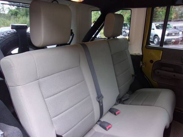 2008 Jeep Wrangler Unlimited Sahara 4x4, 127k Miles, Auto, Green, Nice for sale in Franklin, VT – photo 12