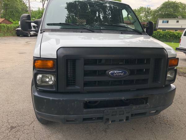 ONE OWNER 2011 Ford Econoline E250 one owner 140 miles Good runner -... for sale in Bridgeview, IL – photo 3