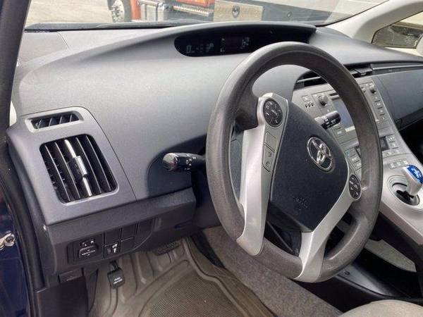 2014 Toyota Prius UC21042 - - by dealer - vehicle for sale in Glencoe, MN – photo 3