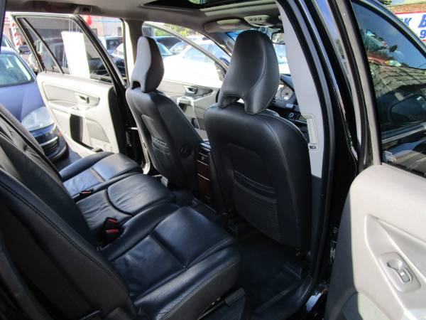 *LUXURY*SAFETY*RELIABILITY* 2010 VOLVO XC90 ALL WHEEL DRIVE, 3RD ROW... for sale in rockford, IA – photo 13