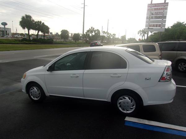 2011 Chevrolet aveo lt [ low miles ] - cars & trucks - by owner -... for sale in Port Charlotte, FL – photo 3