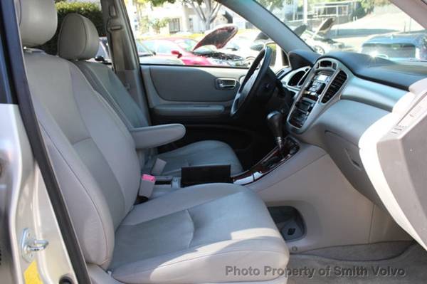 2007 Toyota Highlander 4 WHEEL DRIVE VERY CLAEN for sale in San Luis Obispo, CA – photo 9