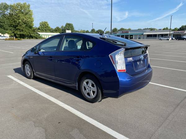 2010 Toyota Prius Hybrid Hatchback - cars & trucks - by owner -... for sale in Richmond, IN – photo 3