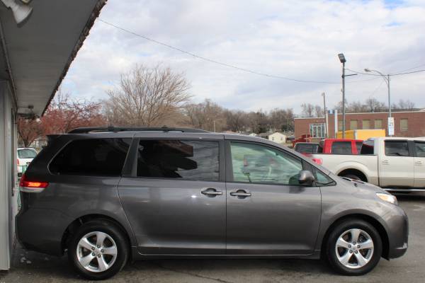 2012 Toyota Sienna LE 7 Passenger, Van, Only 55k, Great Price - cars... for sale in Omaha, NE – photo 6