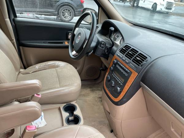 2005 Saturn Relay for sale in milwaukee, WI – photo 3
