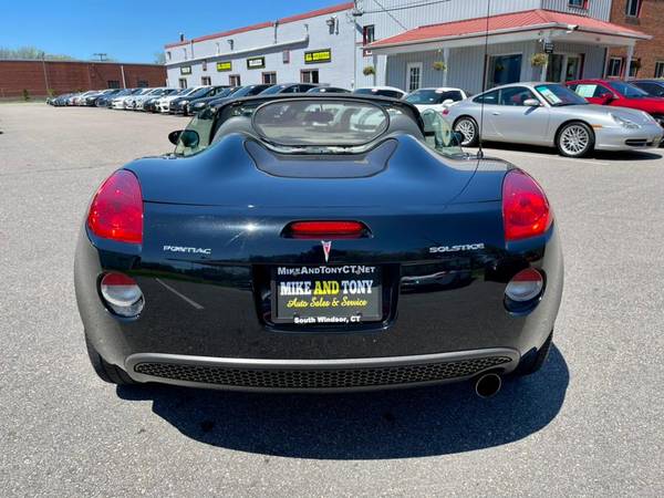 Look What Just Came In! A 2006 Pontiac Solstice with only for sale in South Windsor, CT – photo 6