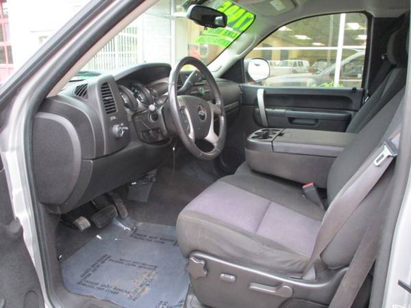 2010 *Chevrolet* *Silverado 1500* *4WD Ext Cab 143.5 LT for sale in Abington, MA – photo 18