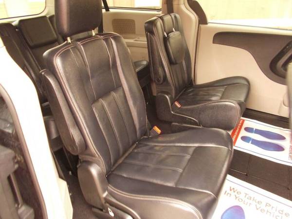 2013 CHRYSLER TOWN COUNTRY LEATHER DVD CAMERA WARRANT LQQK for sale in New Lebanon, OH – photo 6