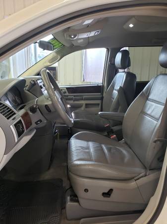 **2010 CHRYSLER TOWN & COUNTRY TOURING MINI VAN FWD LEATHER** - cars... for sale in Cambridge, MN – photo 8
