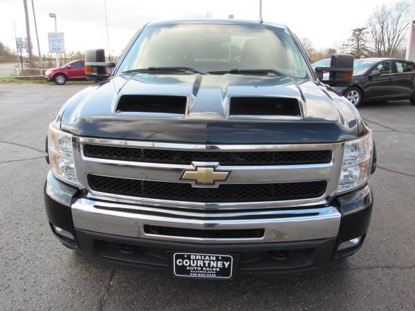 2011 Chevy Silverado 1500 LT Ext Cab 4WD - cars & trucks - by dealer... for sale in Alliance, OH – photo 3