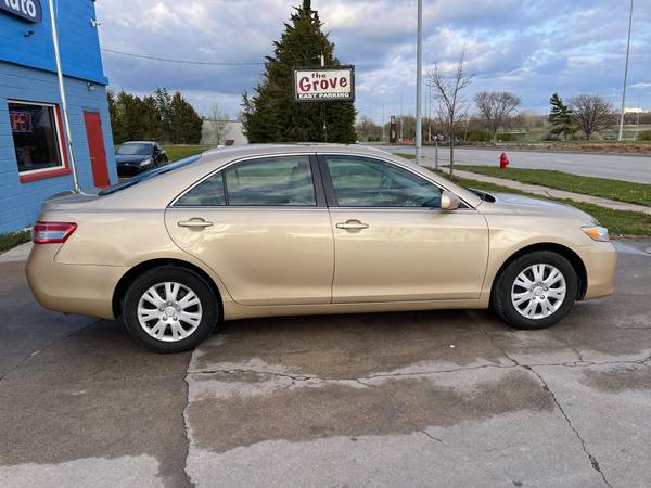 2011 Toyota Camry LE - - by dealer - vehicle for sale in Lincoln, IA – photo 2