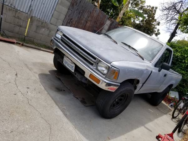 1989 toyota pick up for sale in Rosemead, CA – photo 4