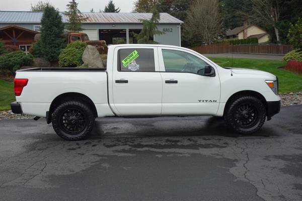 2017 Nissan Titan S Crew Cab 4WD NICE WHEEL/OFF ROAD TIRES!!! LIKE NEW for sale in PUYALLUP, WA – photo 4