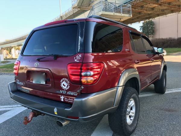 2003 Toyota Sequoia SR5 4WD 3rd Row - cars & trucks - by owner -... for sale in Niantic, MA – photo 4