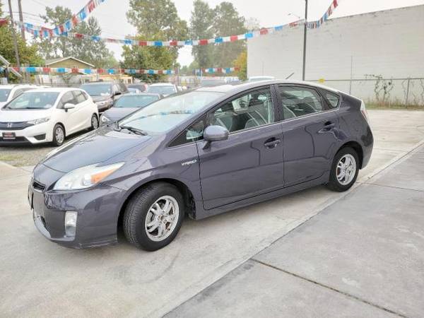 2010 Toyota Prius 5dr HB III (Natl) - cars & trucks - by dealer -... for sale in Tacoma, WA – photo 8