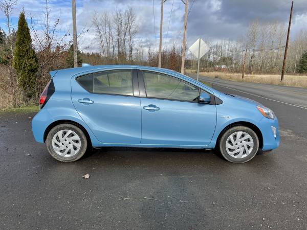 2015 Toyota Prius C 37k miles - - by dealer - vehicle for sale in Vancouver, OR – photo 10