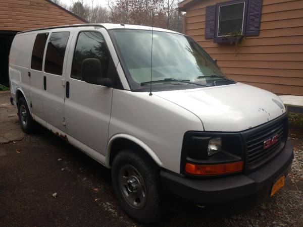 2008 GMC SAVANA - cars & trucks - by owner - vehicle automotive sale for sale in ENDICOTT, NY – photo 3