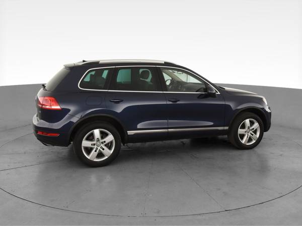 2011 VW Volkswagen Touareg VR6 Lux Sport Utility 4D suv Blue -... for sale in Chicago, IL – photo 12