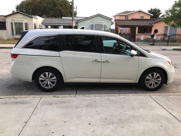 2017 Honda Odyssey Special Edition - cars & trucks - by owner -... for sale in Bakersfield, CA – photo 2