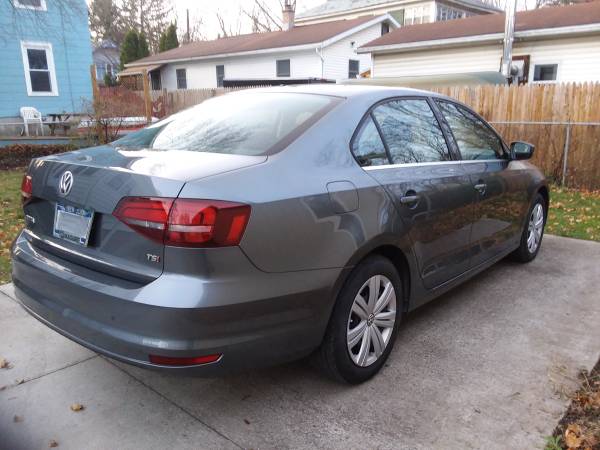 2017 Volkswagen Jetta-Low mileage:9,000. Like new. - cars & trucks -... for sale in Ithaca, NY – photo 3