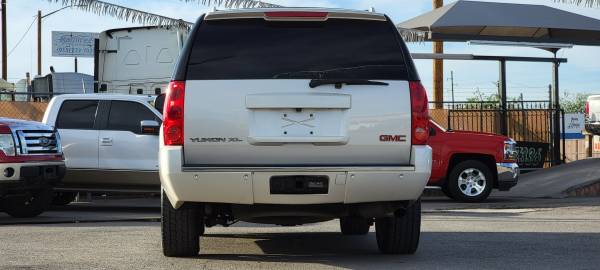 2013 GMC YUKON XL DENALI - - by dealer - vehicle for sale in El Paso, TX – photo 5