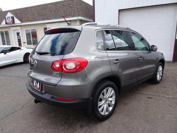 2009 Volkswagen Tiguan AWD - - by dealer - vehicle for sale in Waterloo, WI – photo 6