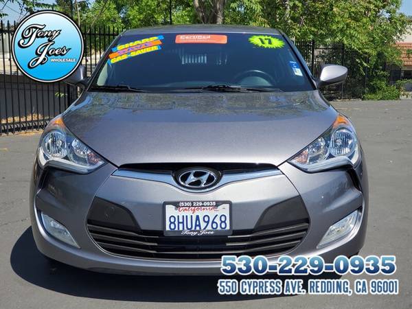 2017 Hyundai Veloster Coupe 3 DR, 27/37 MPG Only 56K miles for sale in Redding, CA – photo 4