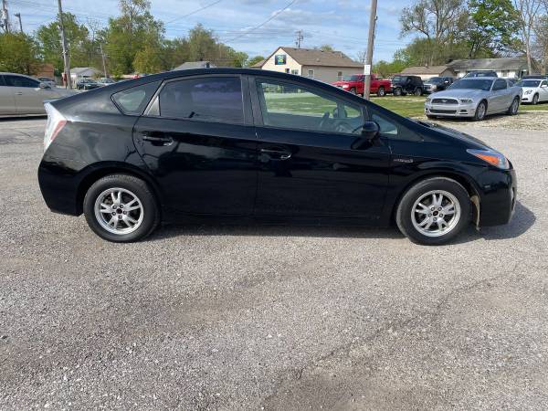 2011 TOYOTA PRIUS THREE - - by dealer - vehicle for sale in Indianapolis, IN – photo 2